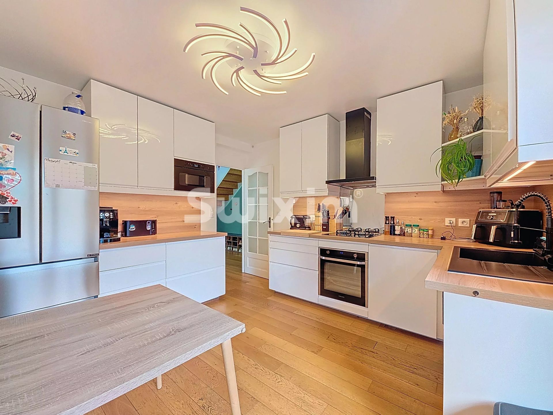 casa 6 Camere in vendita su Valserhône (01200)