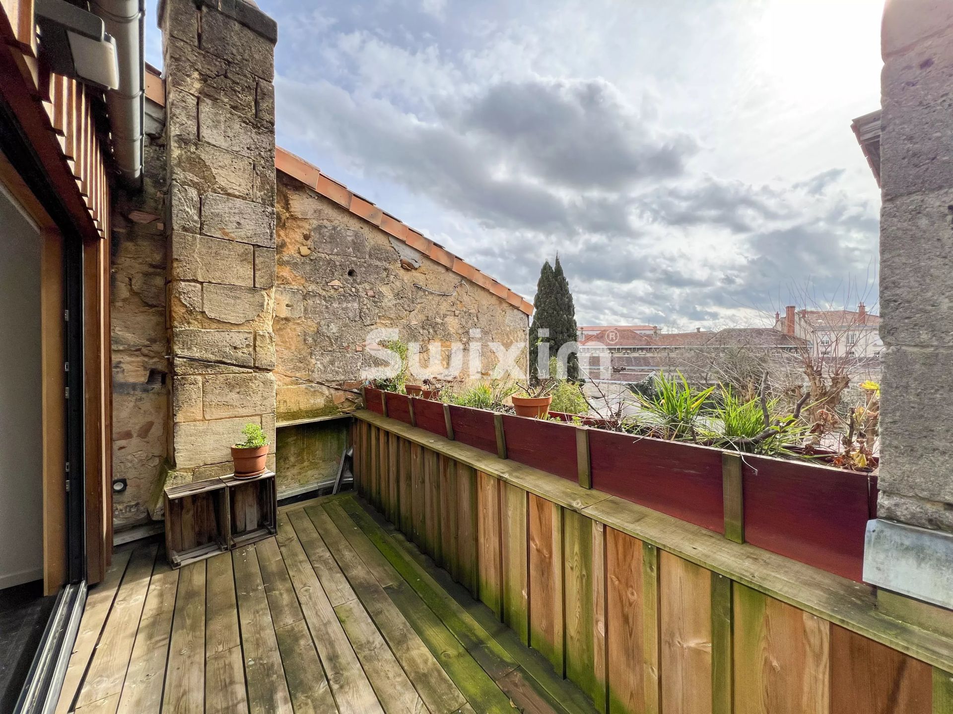 house 5 Rooms for sale on Bordeaux (33800)