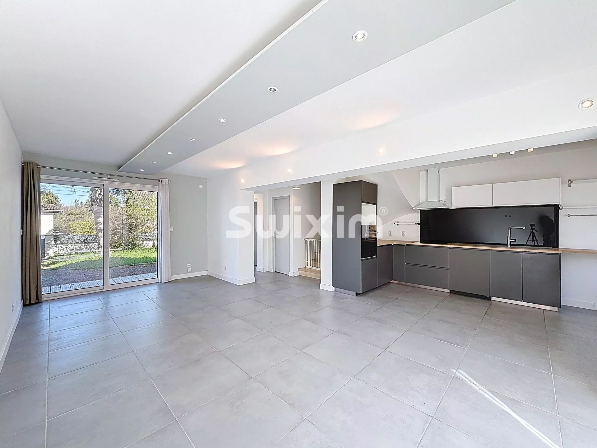 casa 5 Camere in vendita su Bègles (33130)