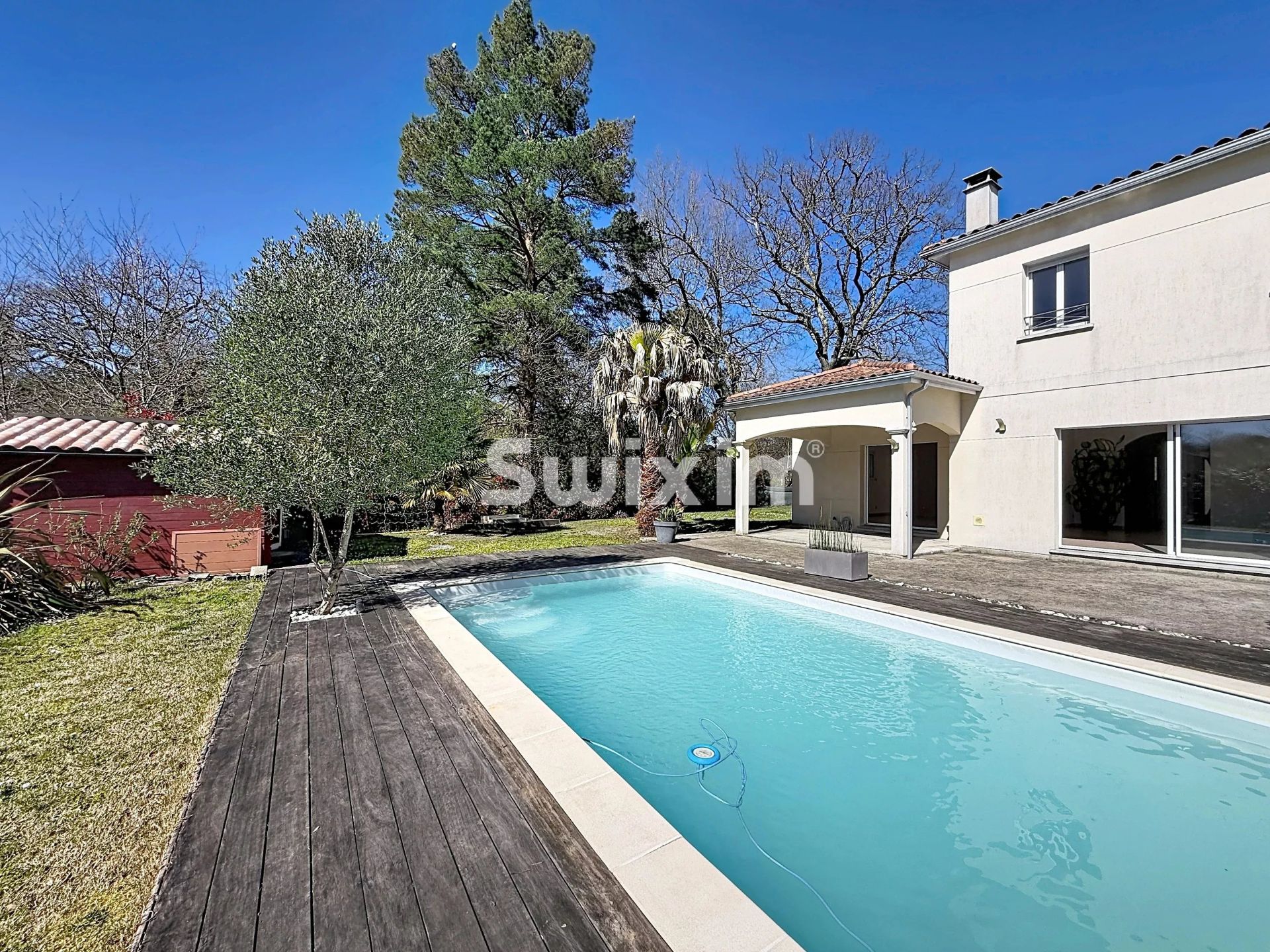 house 7 Rooms for sale on Pessac (33600)