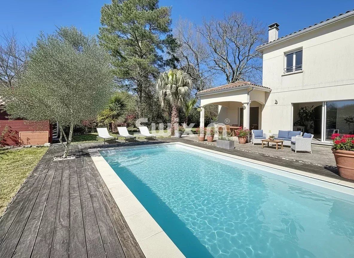 maison 7 Pièces en vente sur Pessac (33600)