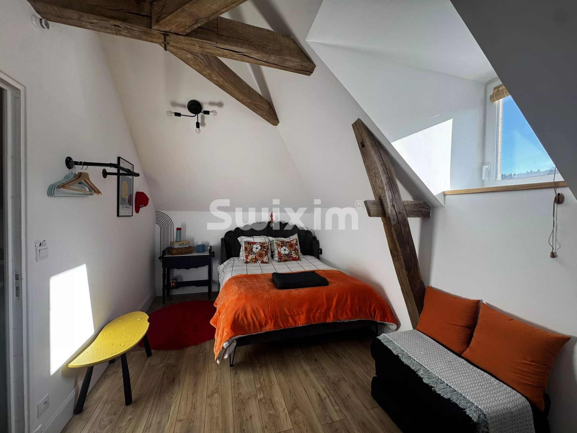 house 7 Rooms for sale on Avallon (89200)