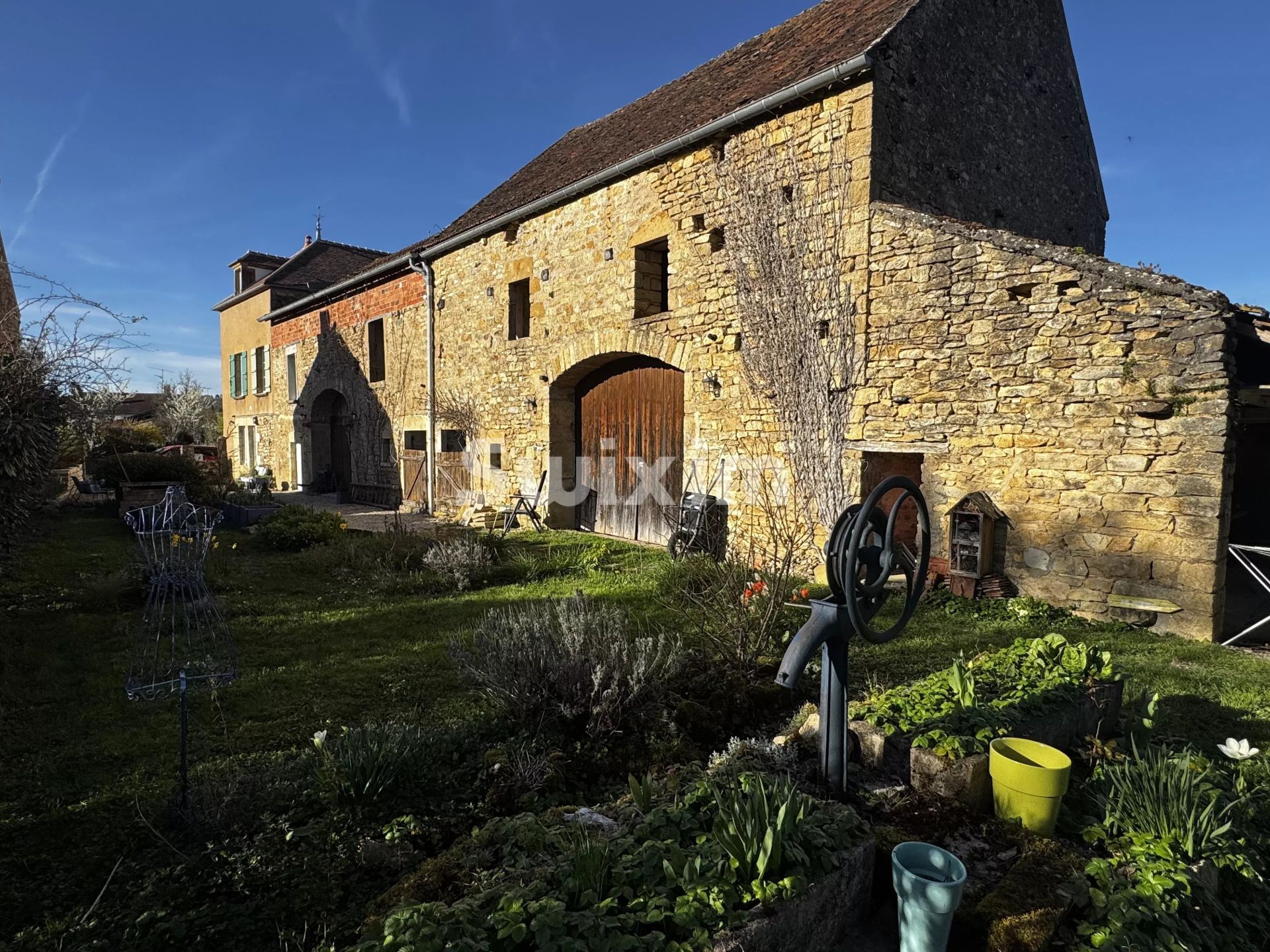 haus 7 Zimmer zum verkauf auf Avallon (89200)