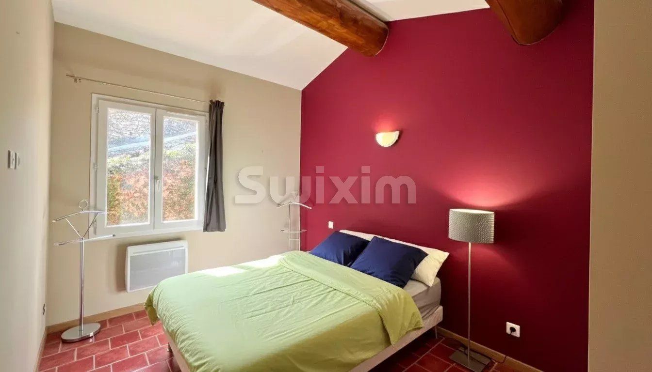 casa 4 Salas en venta en Collias (30210)