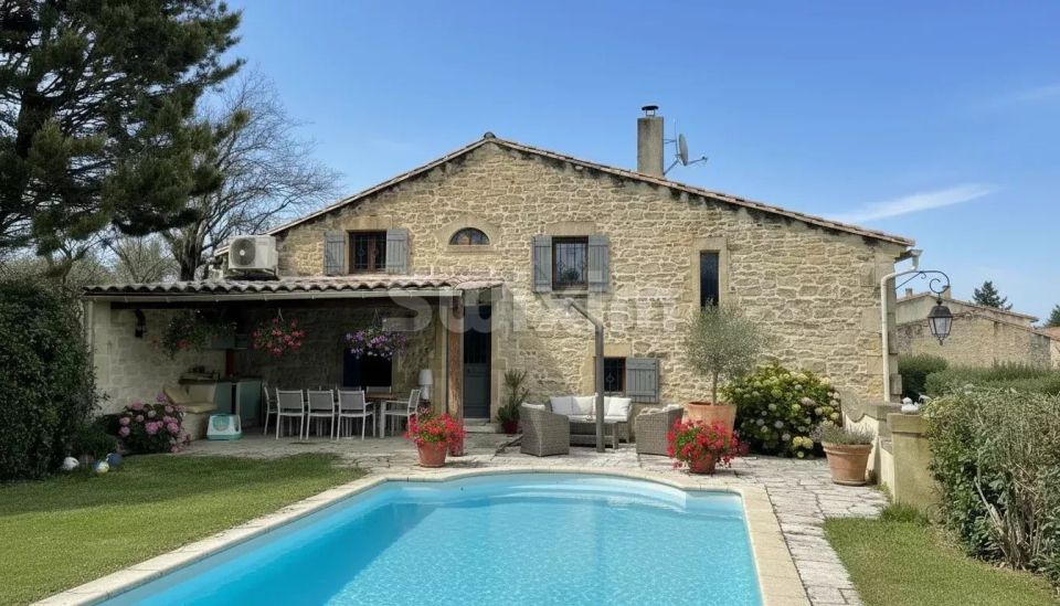 Sale House Uzès 4&nbsp;Rooms 100&nbsp;m²