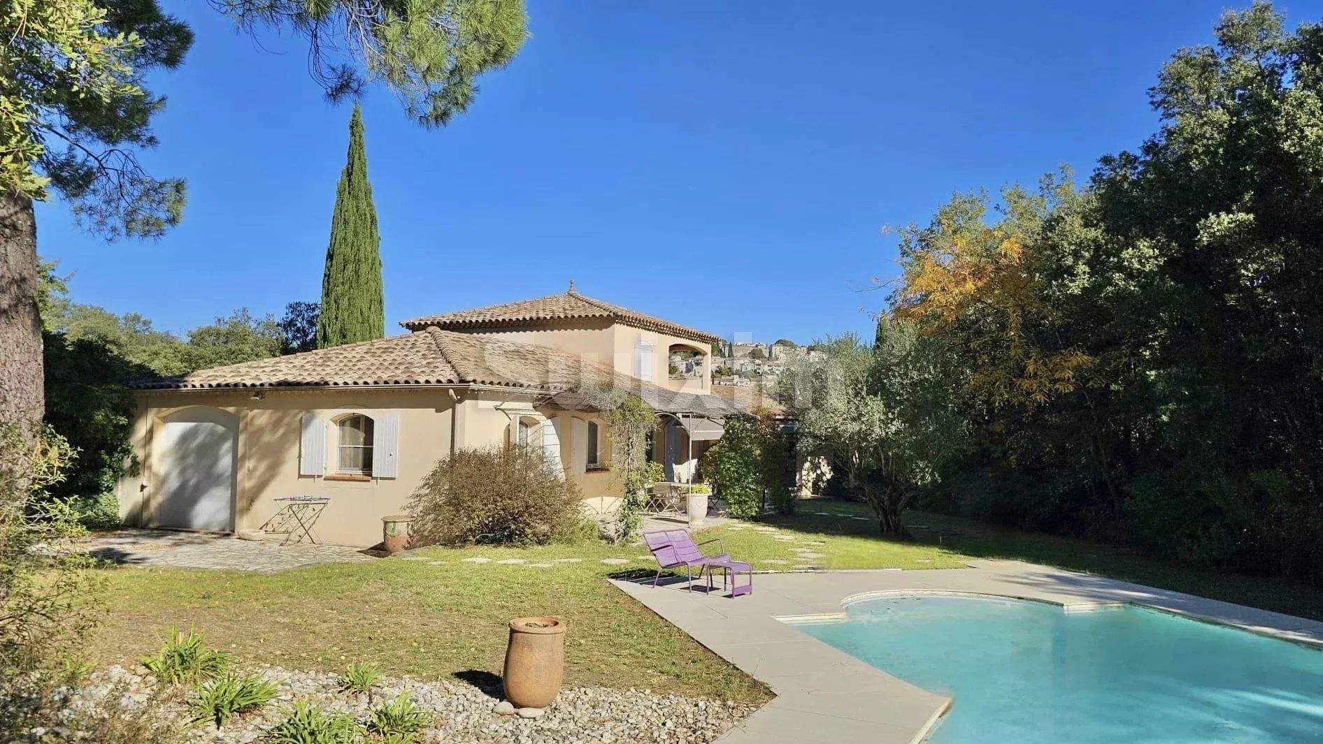 property 7 Rooms for sale on Vézénobres (30360)