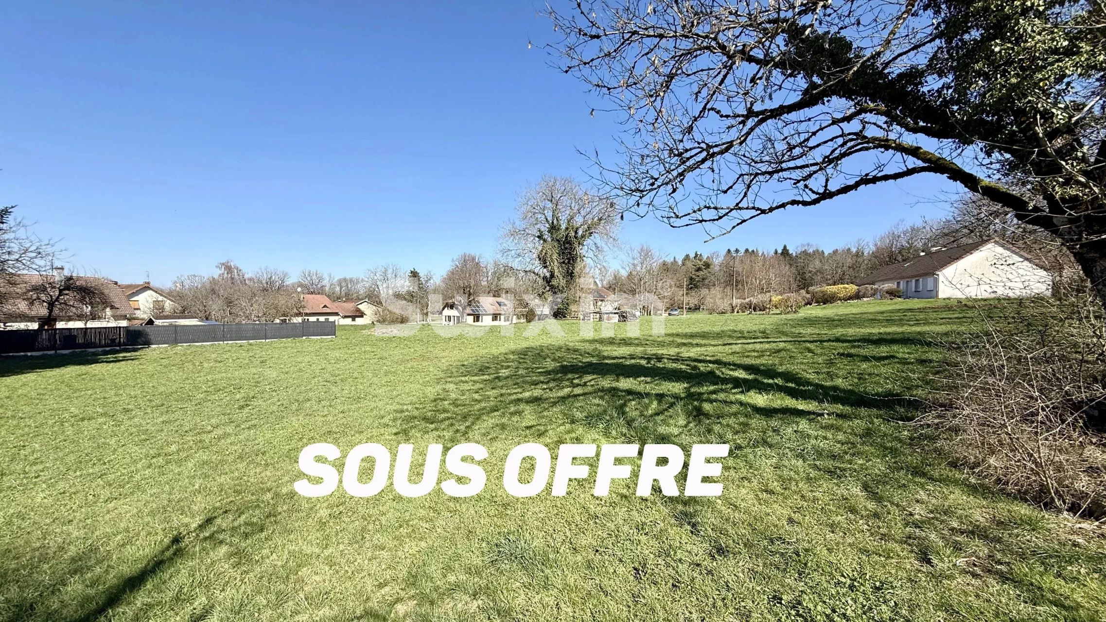 terreno edificável para venda sobre Saint-Germain-en-Montagne (39300)