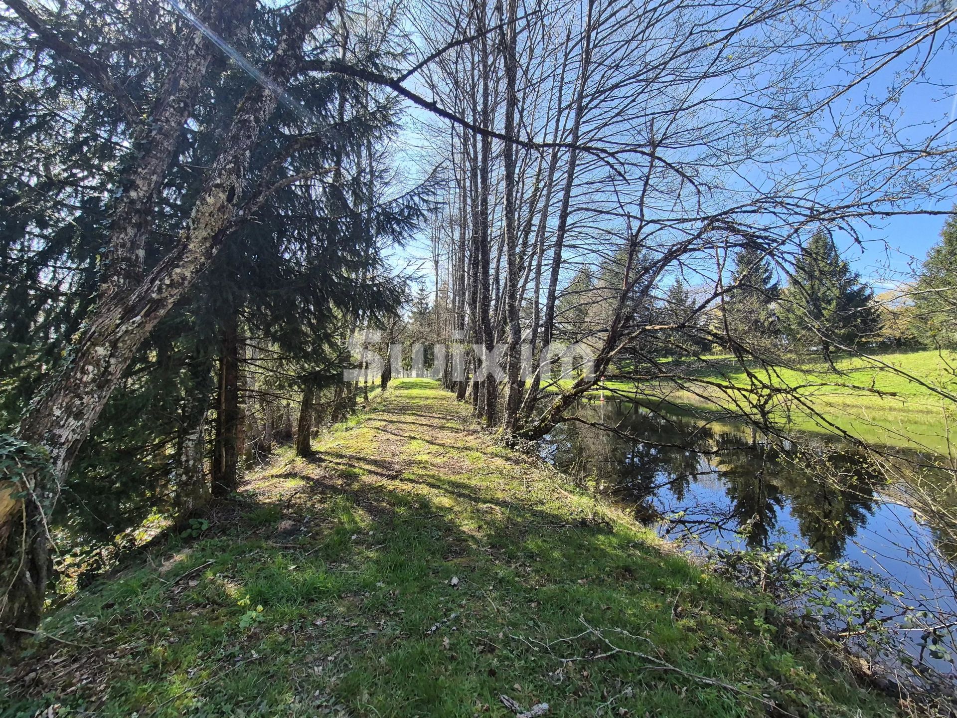 grundst&uuml;ck zum verkauf auf Lormes (58140)