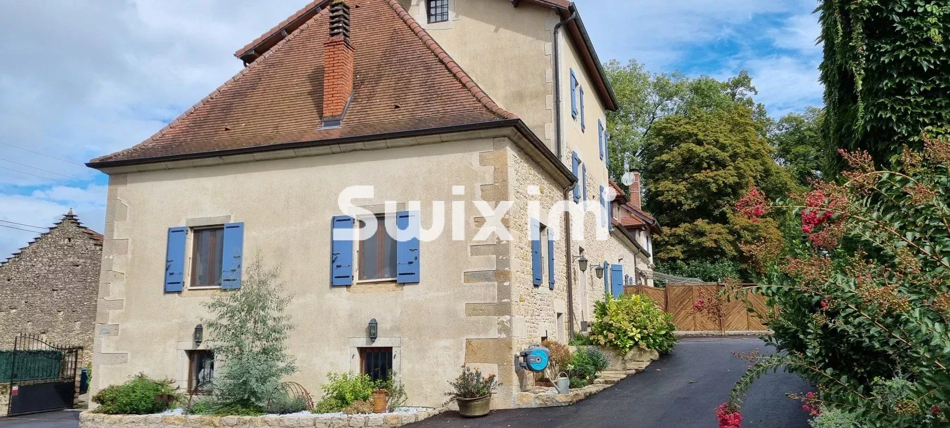 maison 10 Pièces en vente sur Lons-le-Saunier (39000)