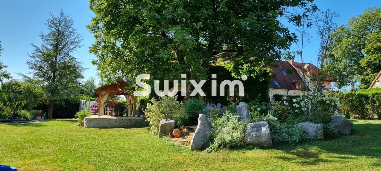 Vente Maison Lons-le-Saunier 10&nbsp;Pièces 280&nbsp;m²