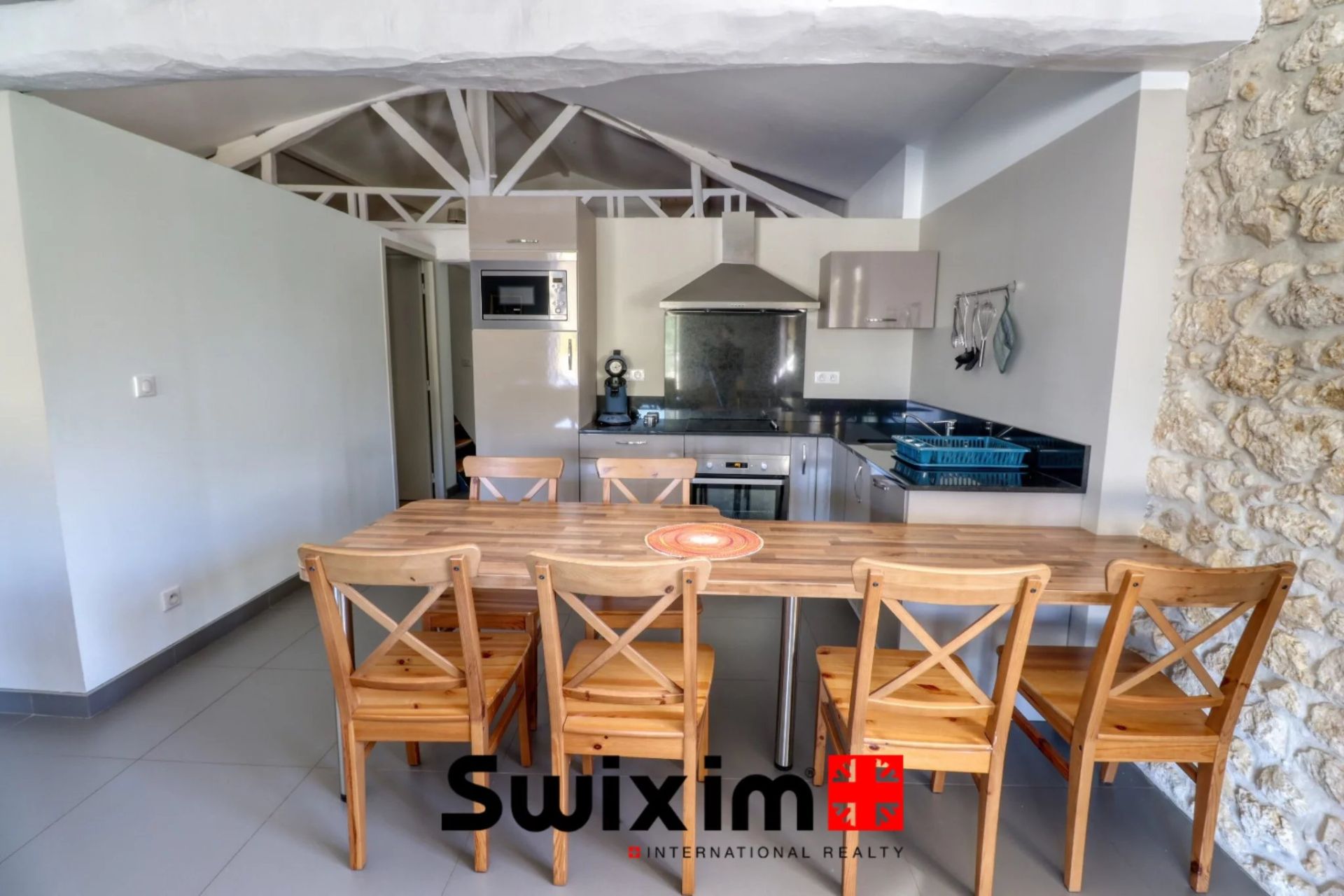 casa 4 Quartos para aluguer sobre Saint-Germain-d'Esteuil (33340)