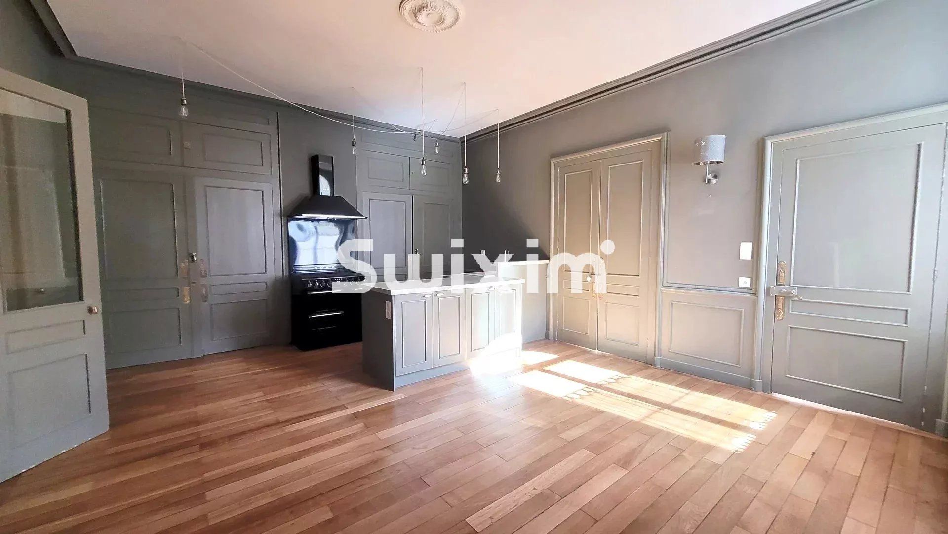 appartement 4 Zimmer zum verkauf auf Lons-le-Saunier (39000)