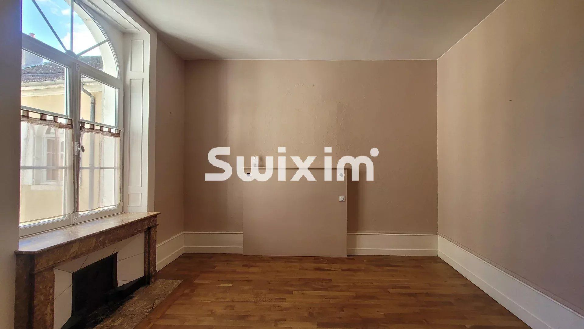 appartement 4 Zimmer zum verkauf auf Lons-le-Saunier (39000)