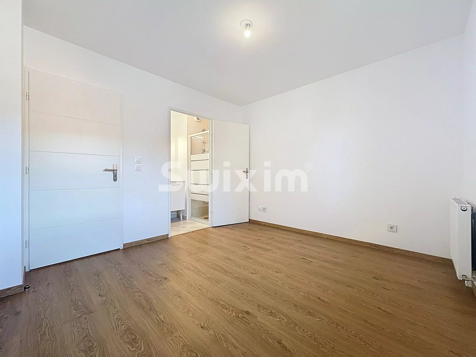 apartamento 4 Quartos para aluguer sobre Saint-Genis-Pouilly (01630)