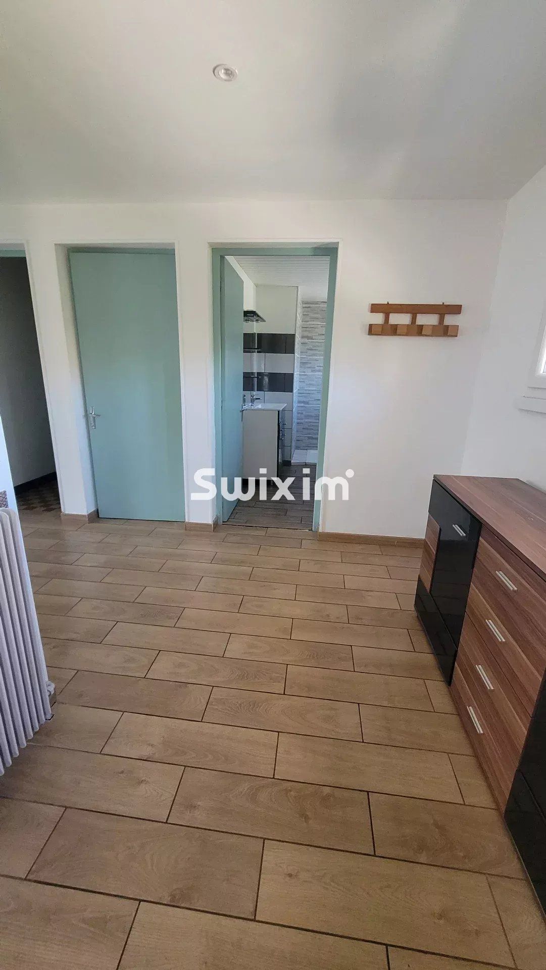 house 4 Rooms for sale on Louhans (71500)