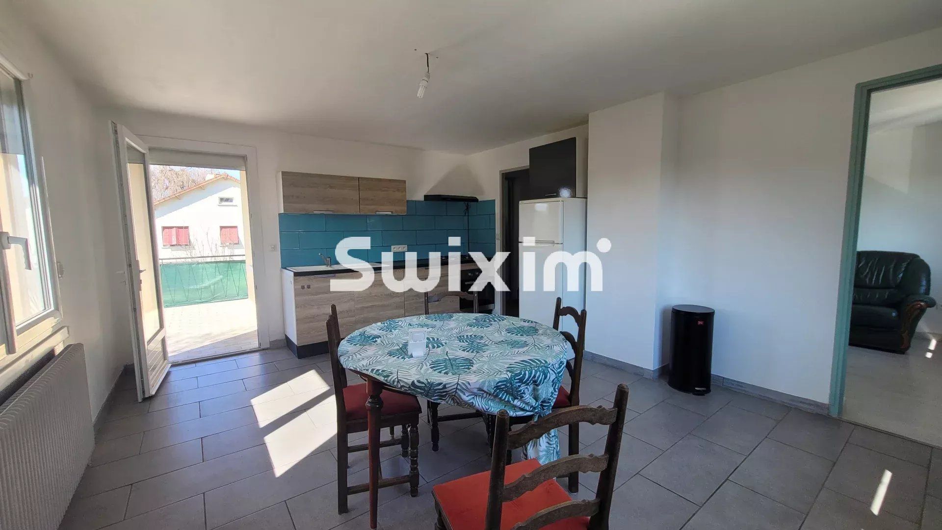 house 4 Rooms for sale on Louhans (71500)