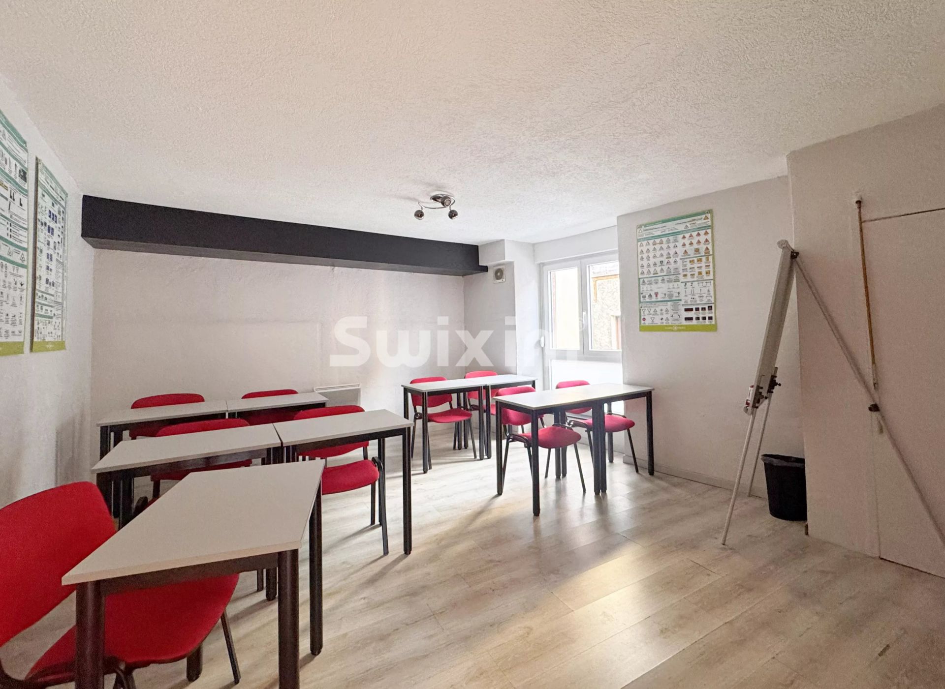 comercial local 3 Quartos para venda sobre Ribeauvillé (68150)