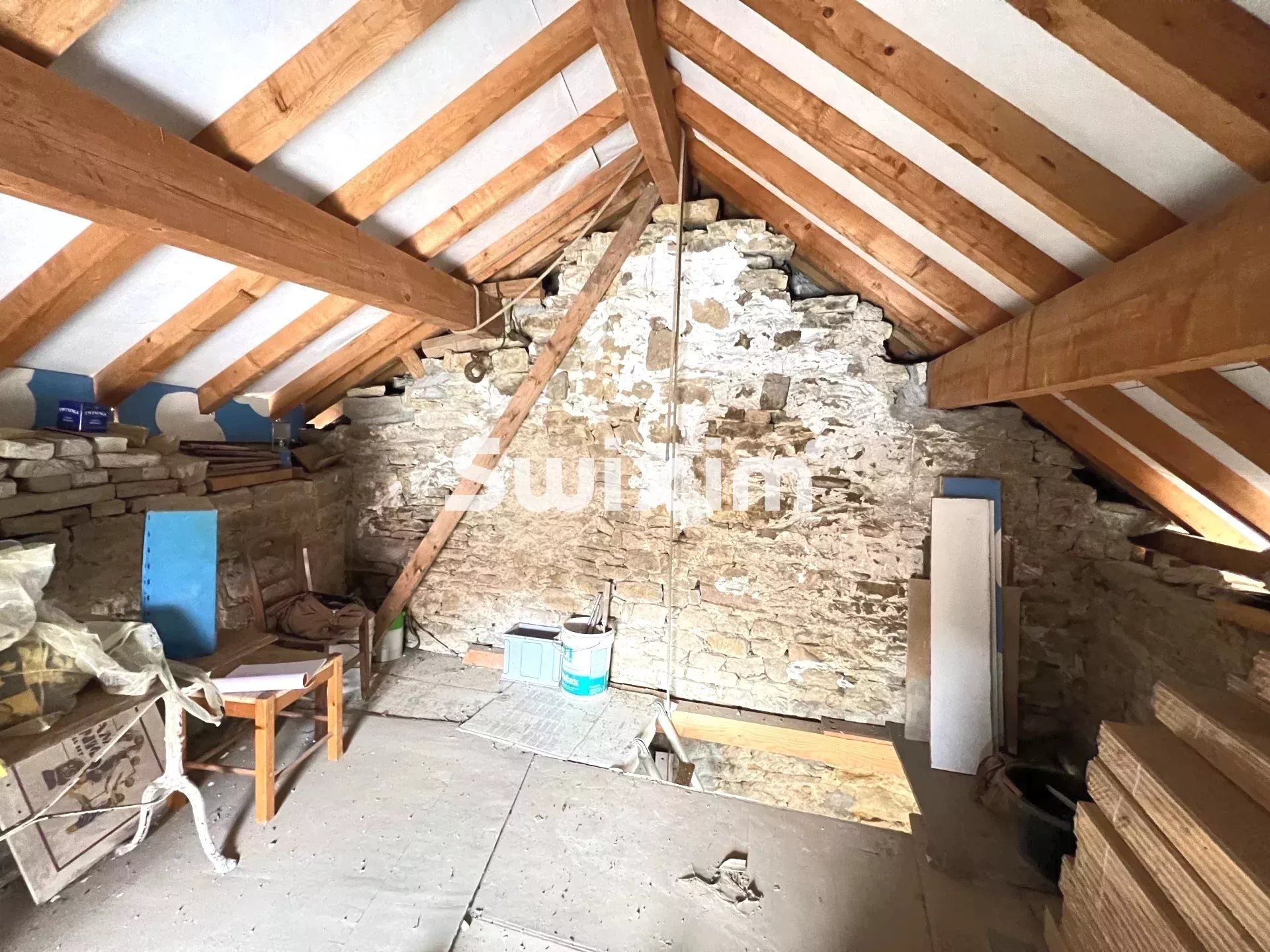 house 2 Rooms for sale on Macornay (39570)