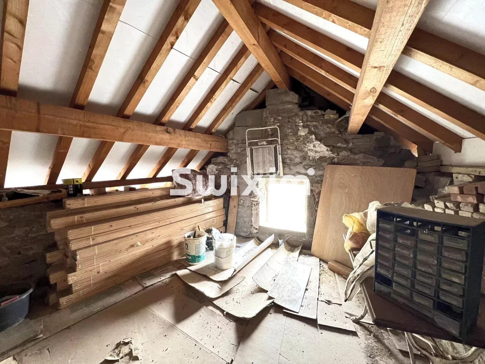 house 2 Rooms for sale on Macornay (39570)