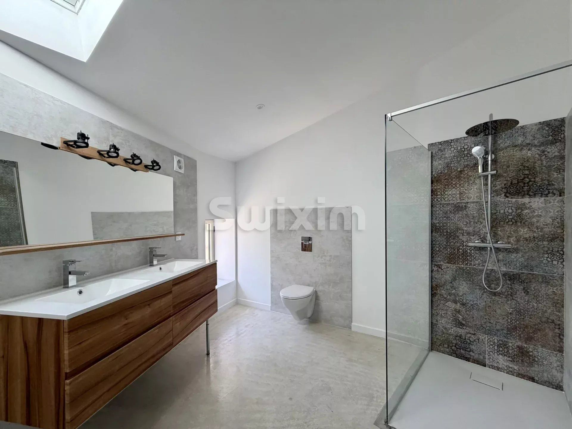 maison 7 Pièces en vente sur Vézénobres (30360)