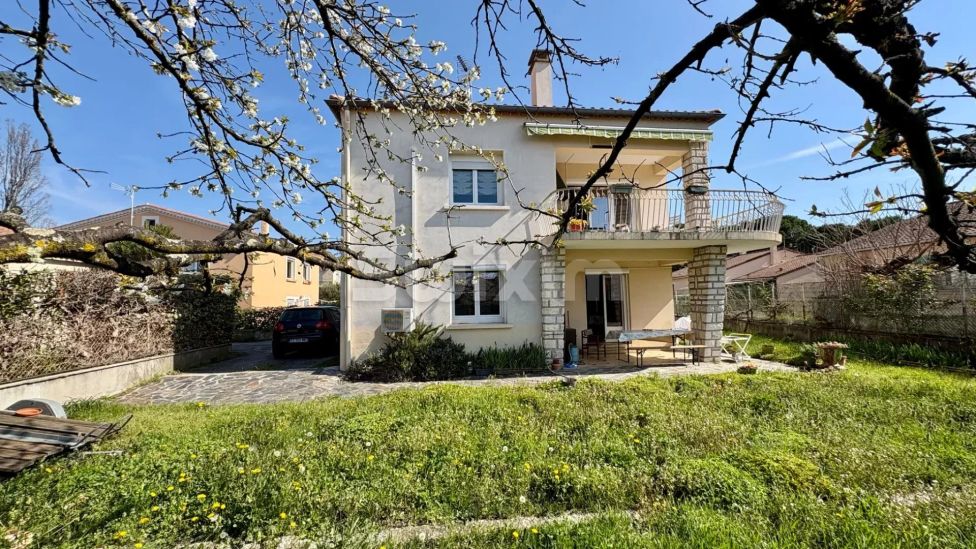 Verkauf Haus Alès 7&nbsp;Zimmer 171&nbsp;m²