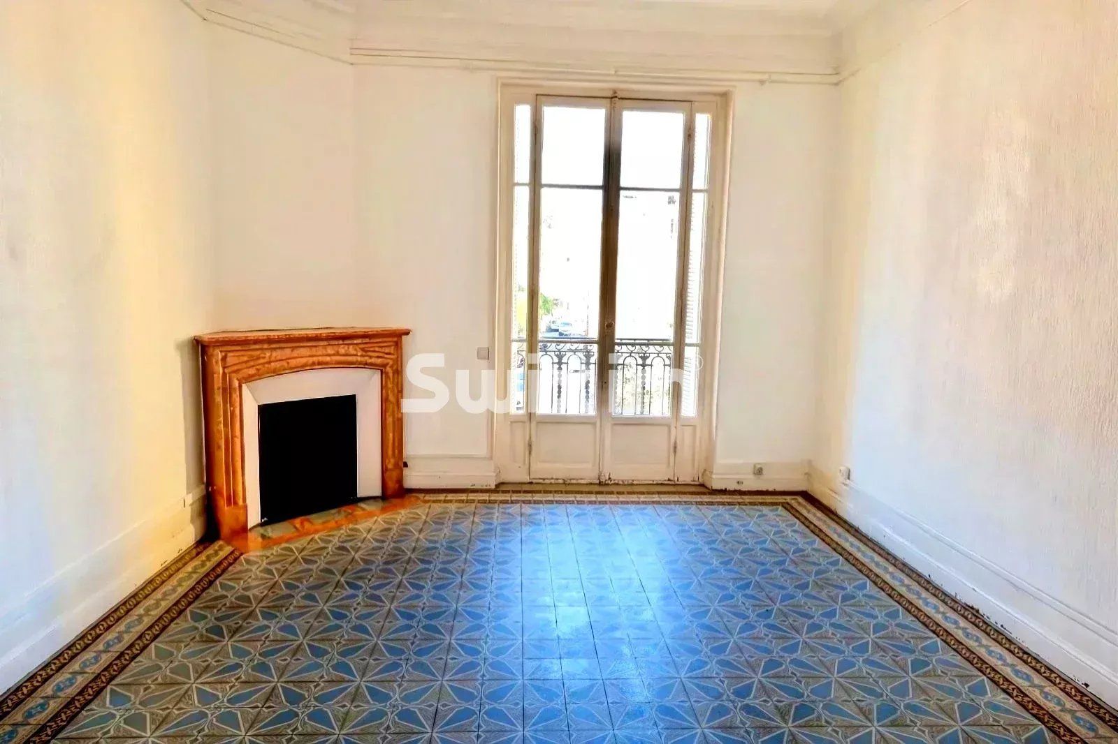 apartment 5 Rooms for sale on Nice (06000)