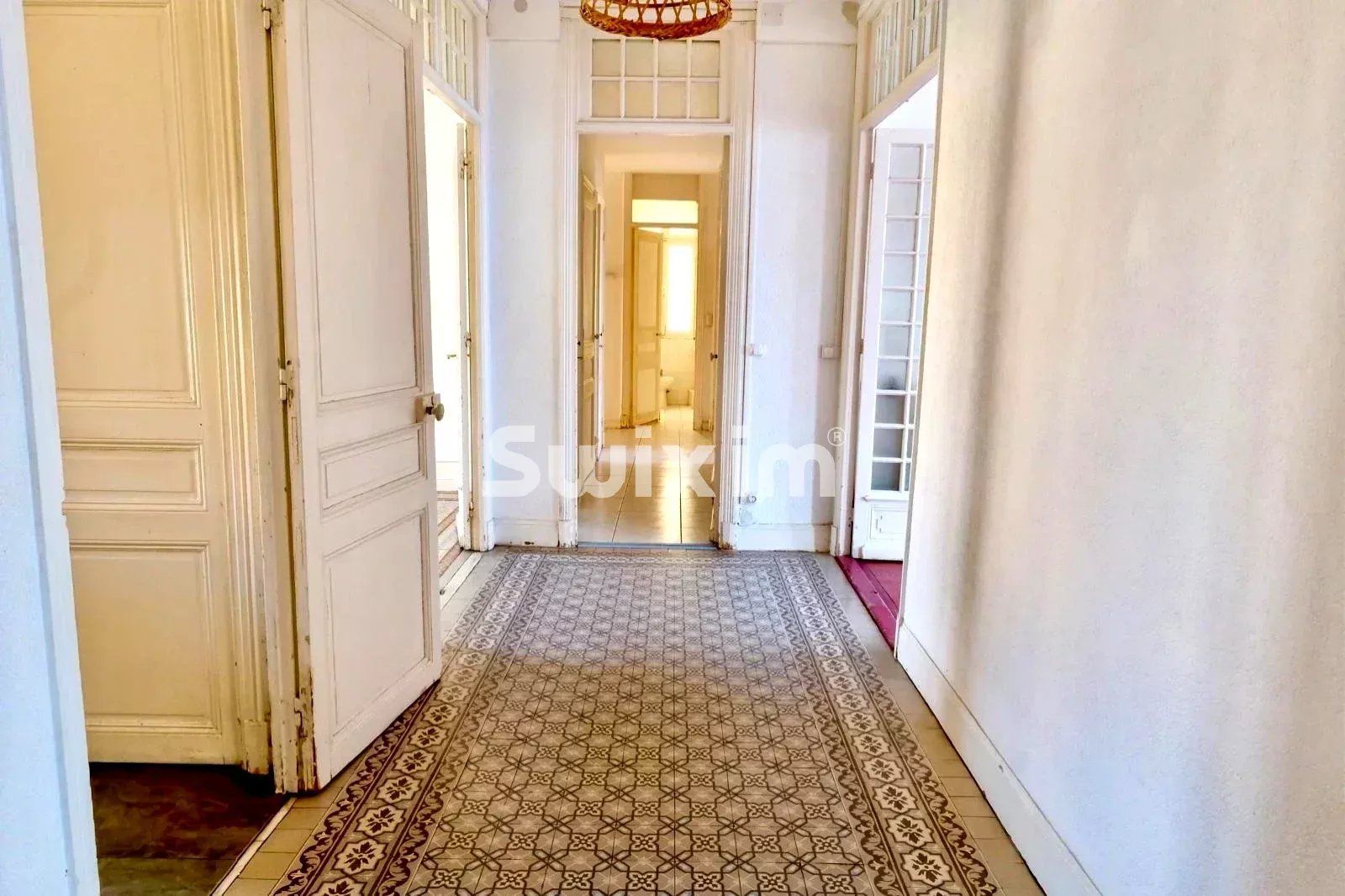 apartment 5 Rooms for sale on Nice (06000)