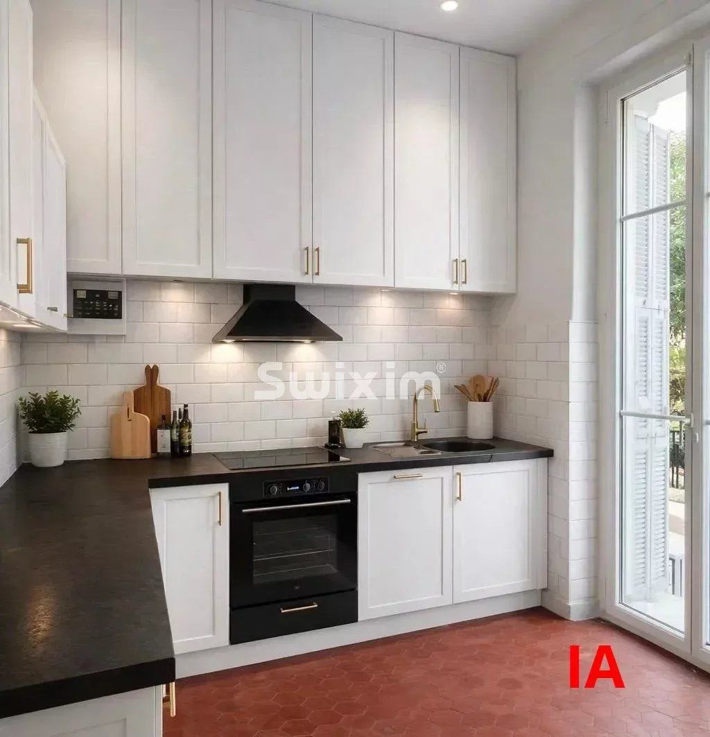 apartment 5 Rooms for sale on Nice (06000)