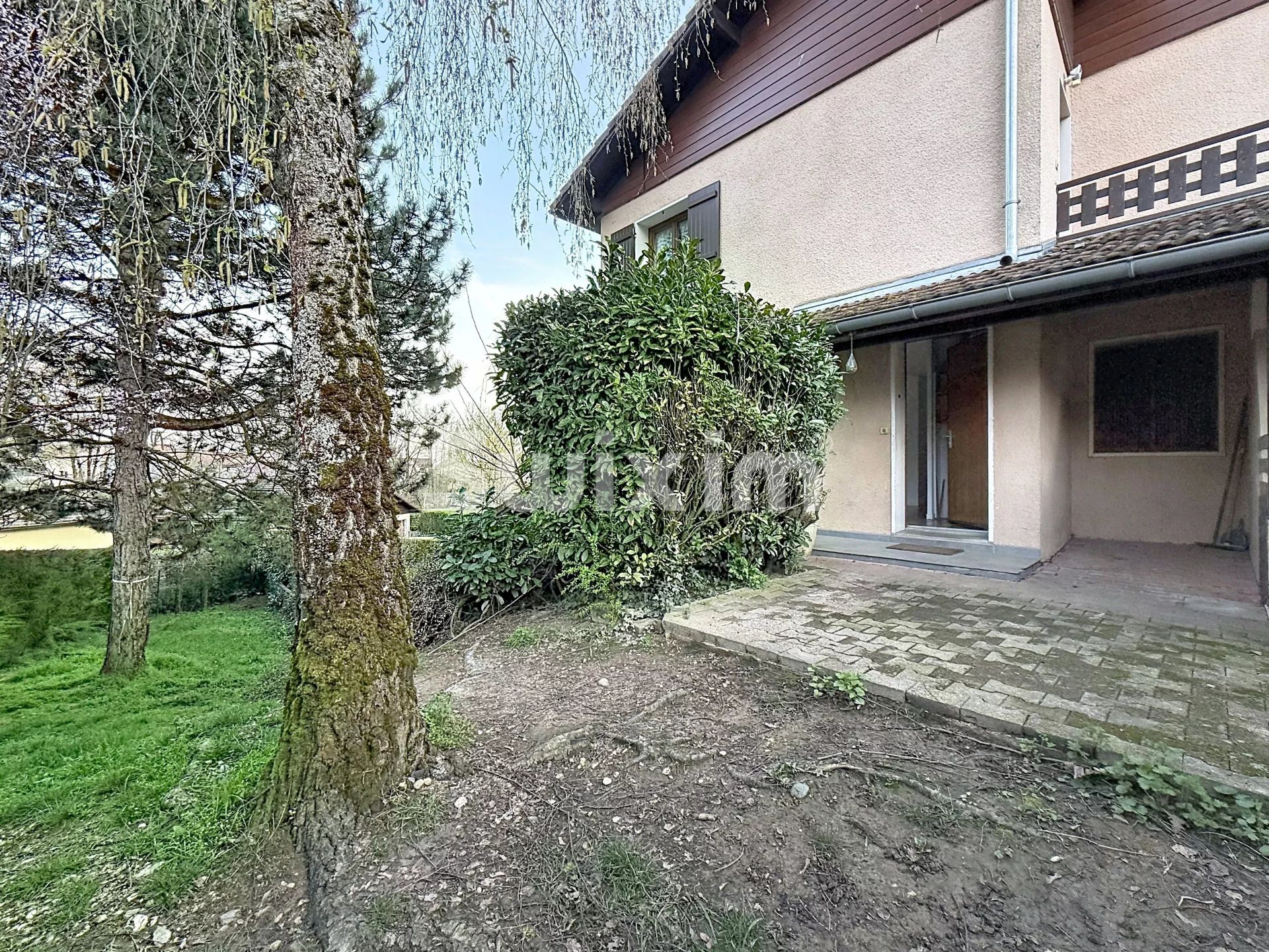 apartment 2 Rooms for sale on Chevry (01170)