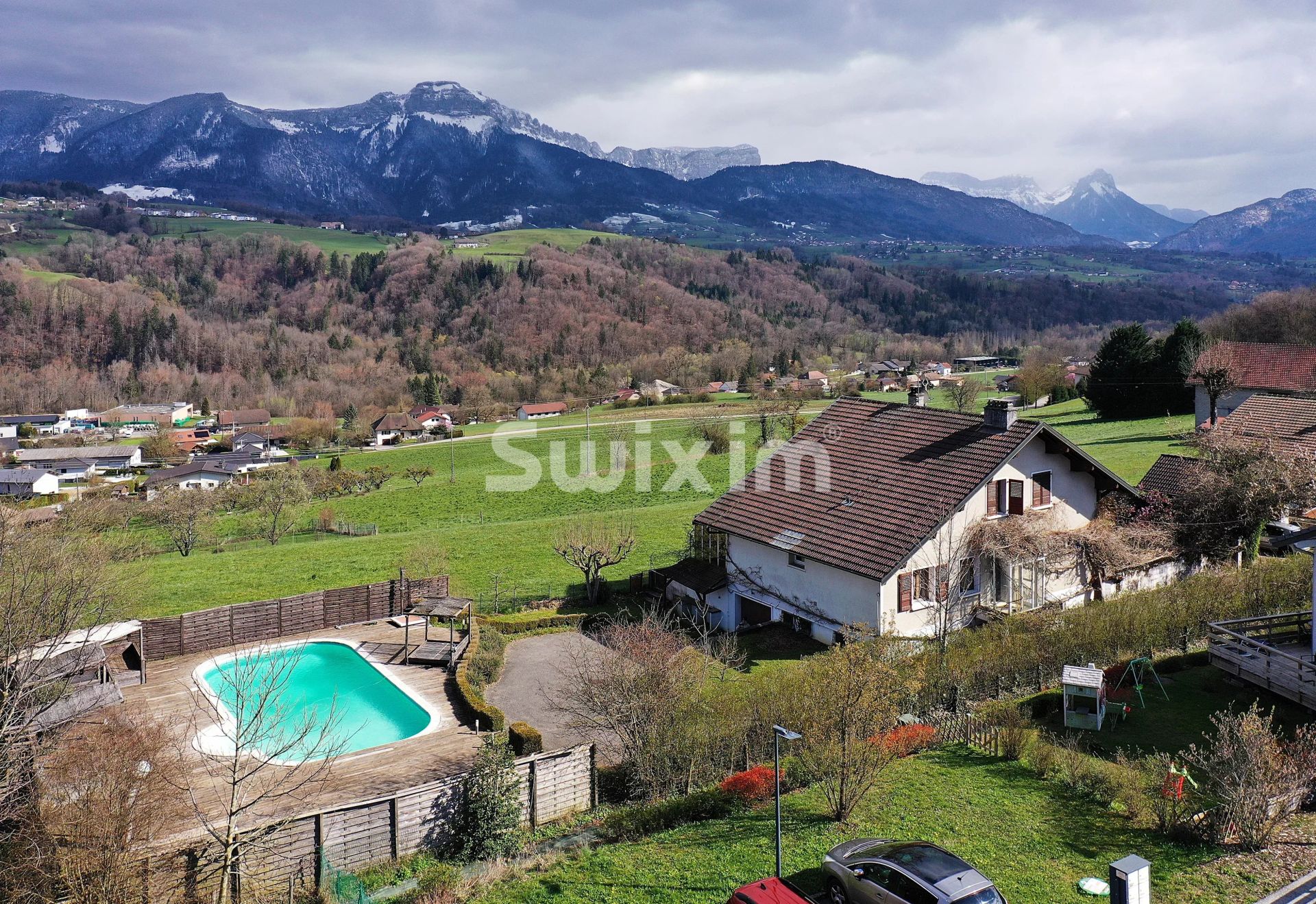 house 6 Rooms for sale on Charvonnex (74370)