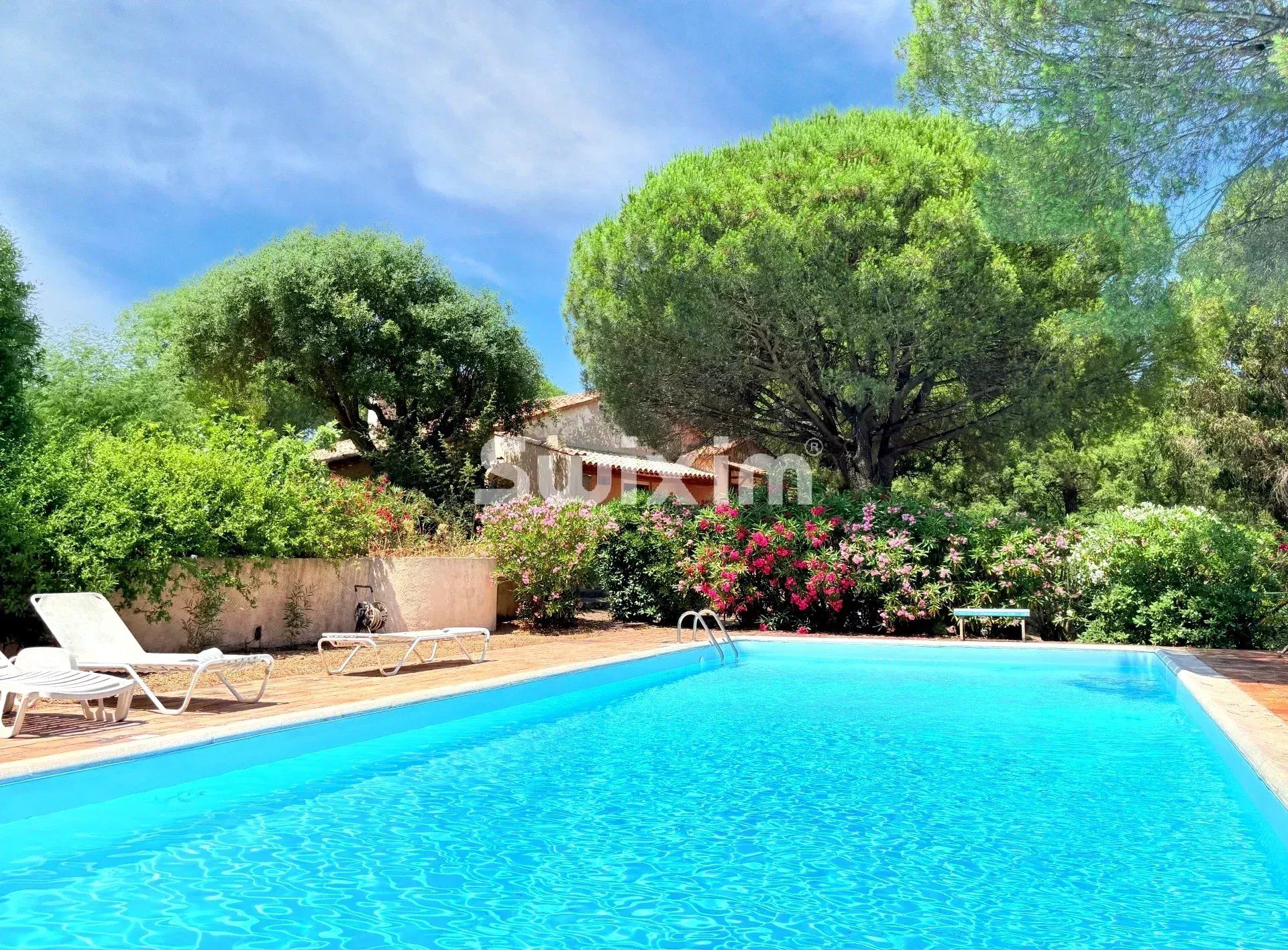 casa 6 Salas en venta en Saint-Tropez (83990)
