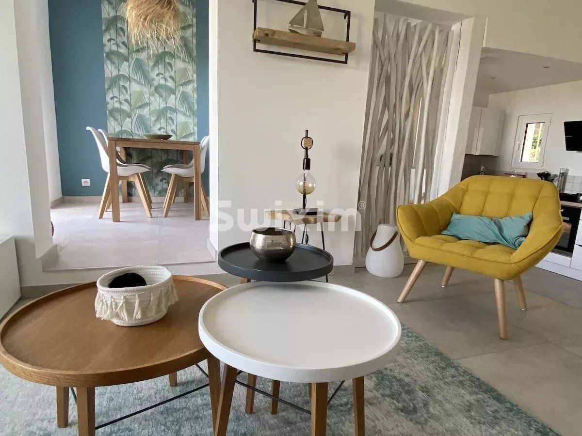 casa 4 Camere in vendita su Sainte-Maxime (83120)