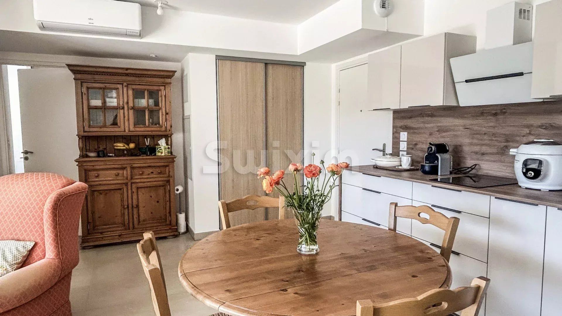 apartment 2 Rooms for sale on Uzès (30700)