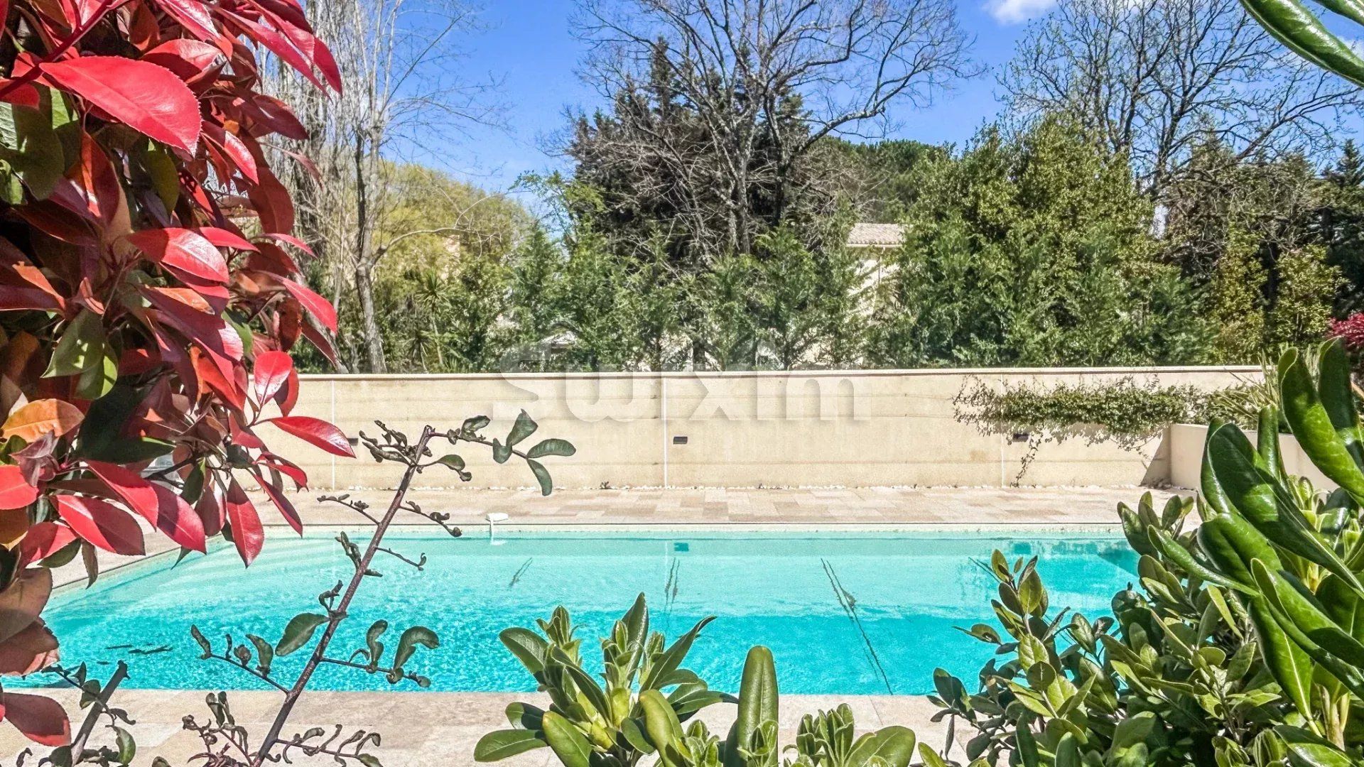 apartment 2 Rooms for sale on Uzès (30700)