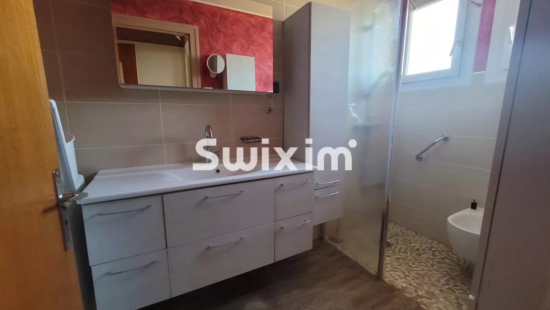 casa 6 Camere in vendita su Lons-le-Saunier (39000)