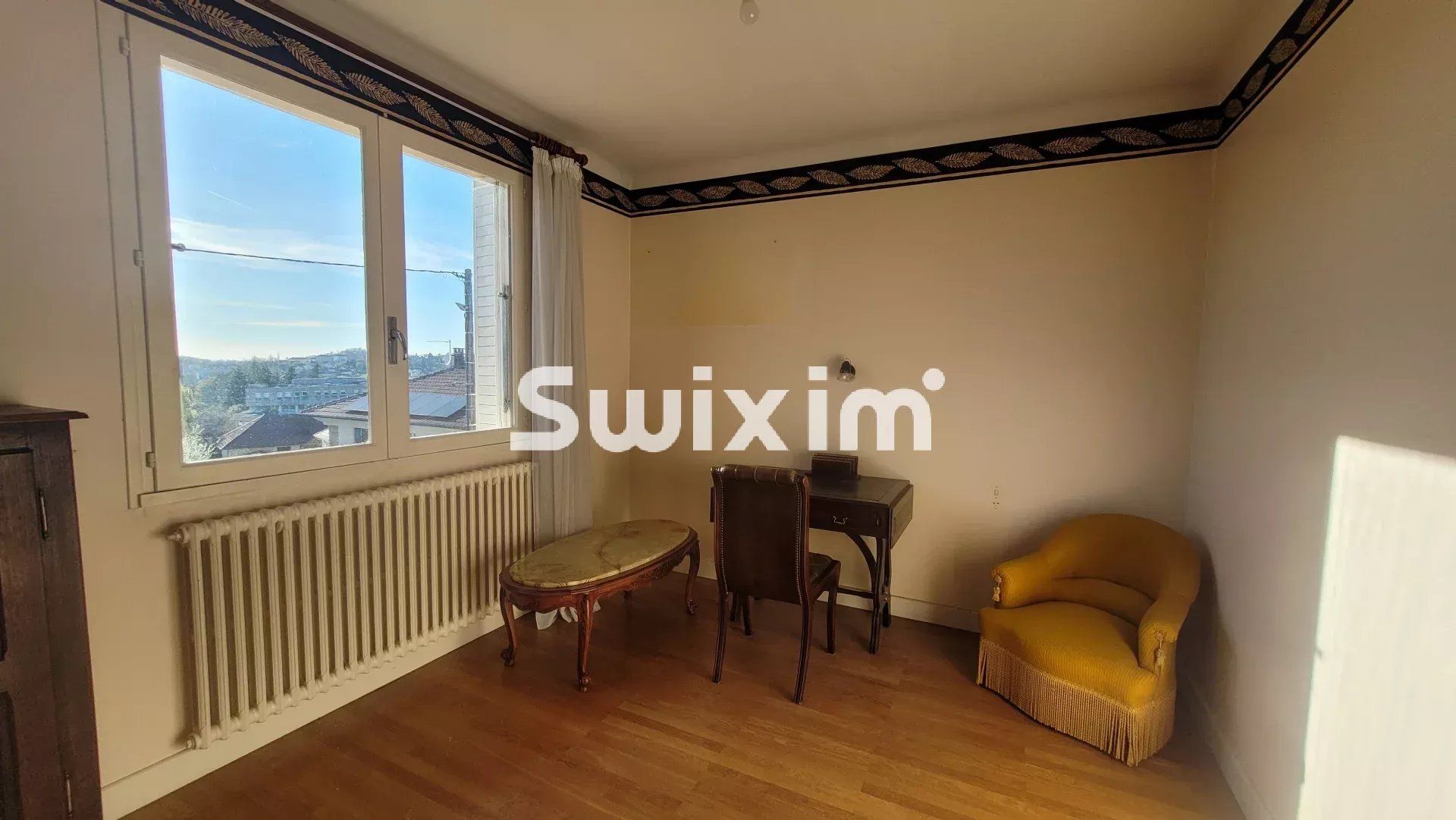 casa 6 Camere in vendita su Lons-le-Saunier (39000)