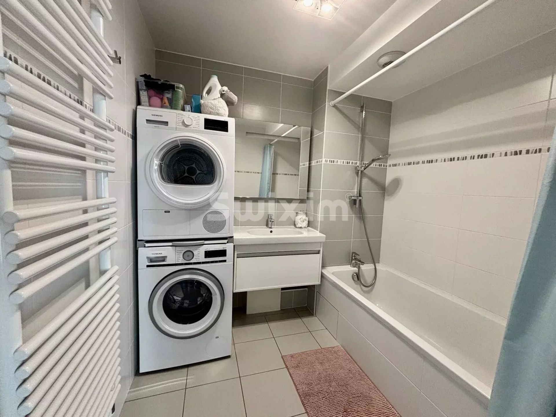 duplex 4 Rooms for sale on Veigy-Foncenex (74140)