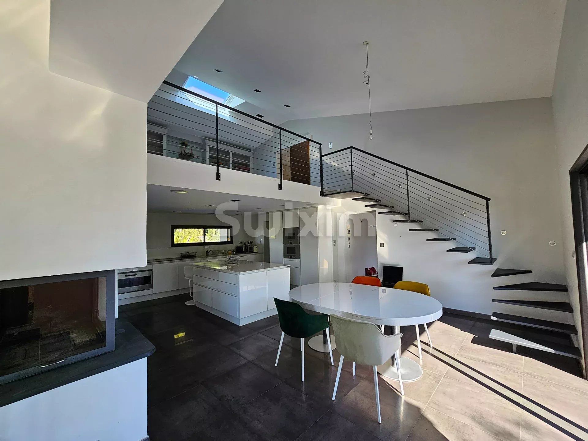 propiedad 16 Salas en venta en Rochefort-du-Gard (30650)