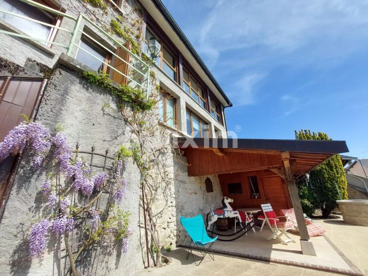 Venta Casa Gex 8&nbsp;Salas 180&nbsp;m²