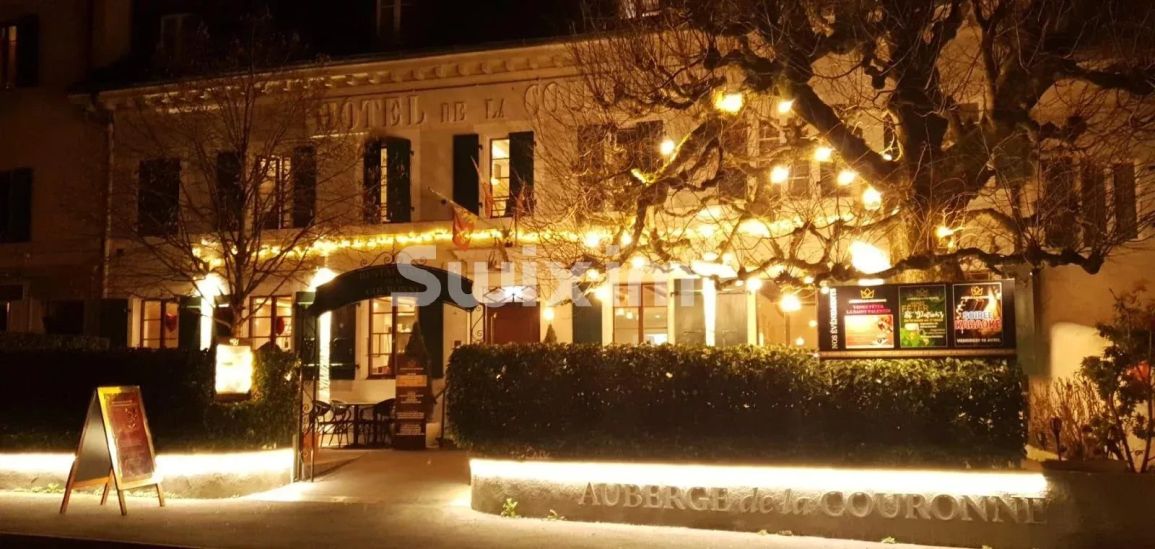 Sale Commercial local Jussy 245&nbsp;m²