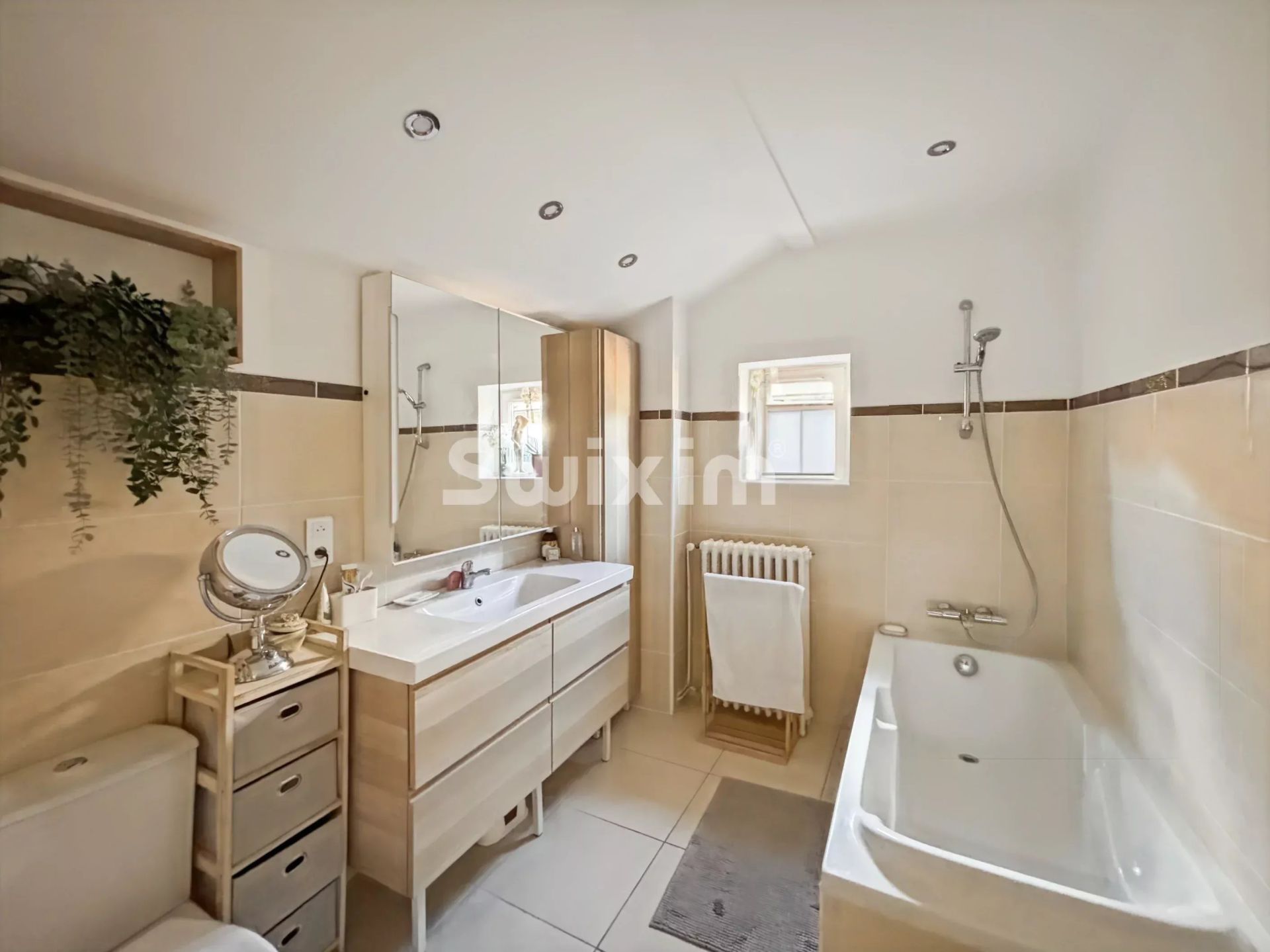 bastide 11 Rooms for sale on Sauzet (26740)