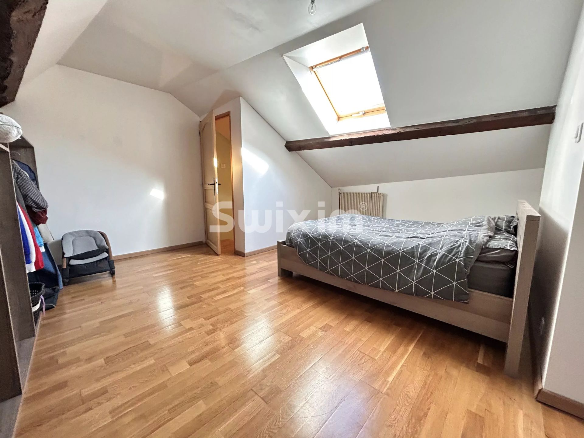 casa 4 Camere in vendita su Rochefort-sur-Nenon (39700)