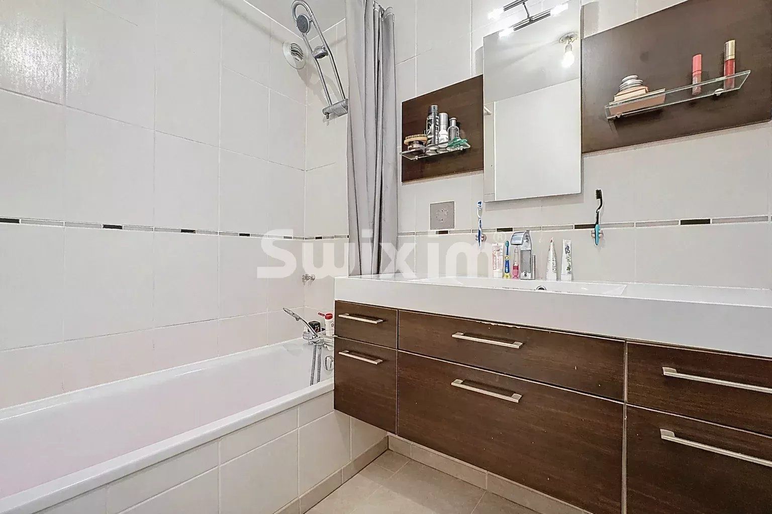 apartment 3 Rooms for sale on Gex (01170)