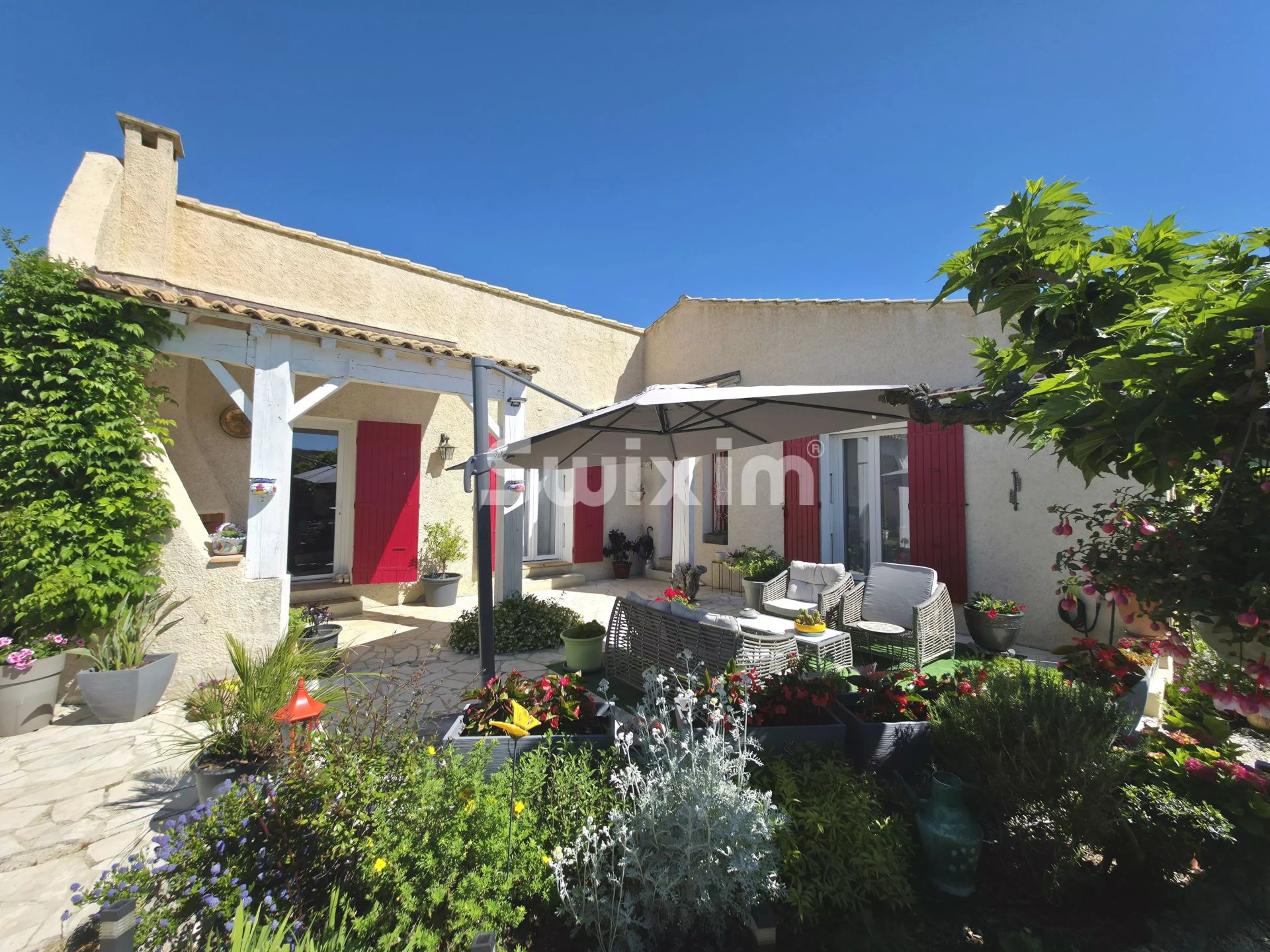 casa 5 Camere in vendita su Grignan (26230)