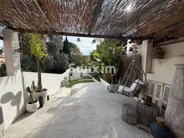 casa 3 Quartos para venda sobre Saint-Tropez (83990)