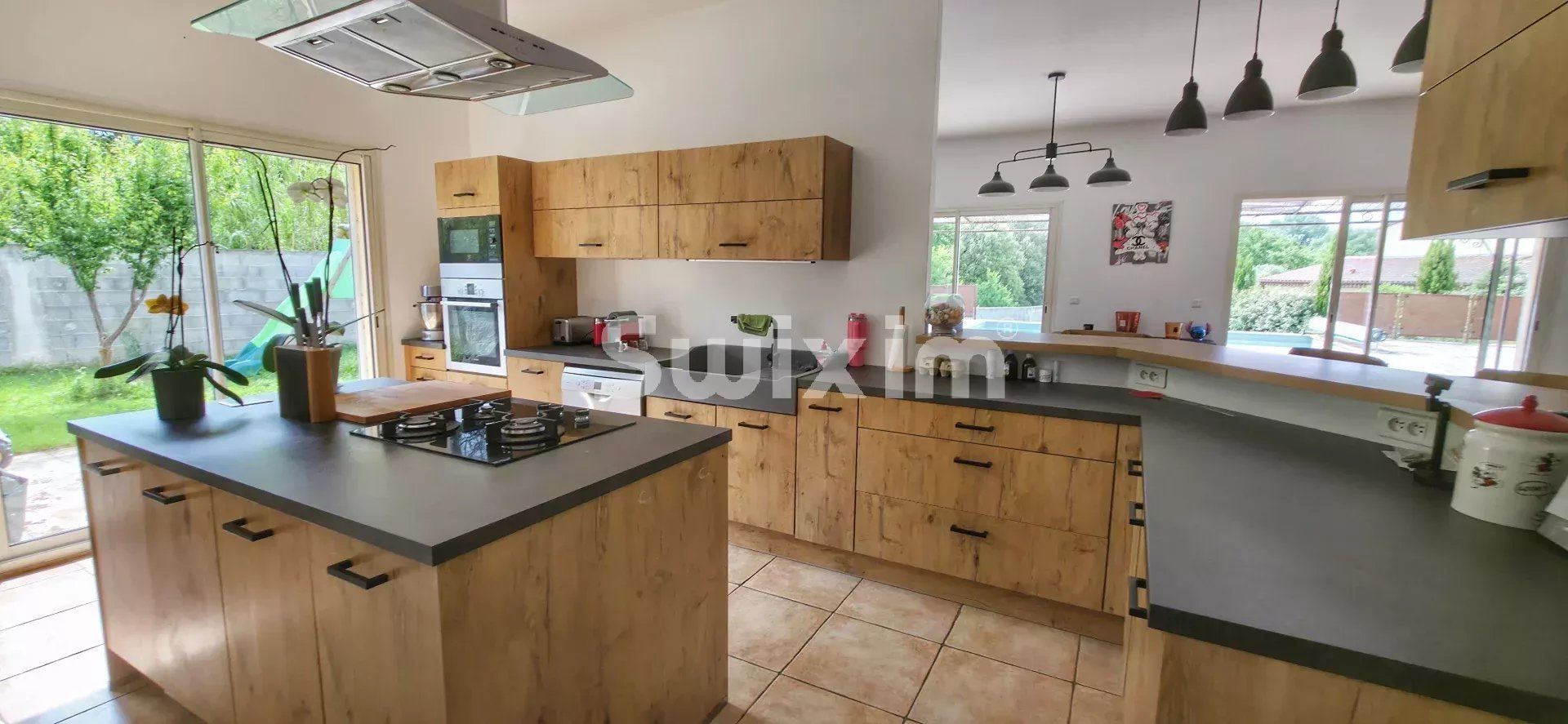 villa 6 Camere in vendita su Suze-la-Rousse (26790)