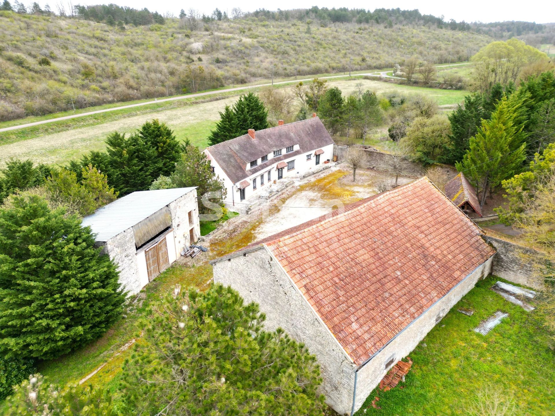 casa 9 Salas en venta en Joux-la-Ville (89440)