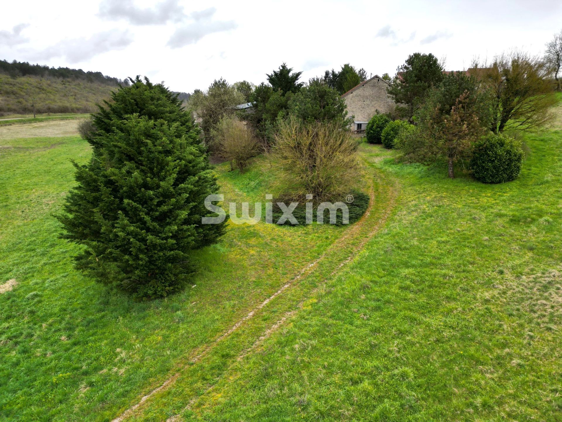 casa 9 Salas en venta en Joux-la-Ville (89440)