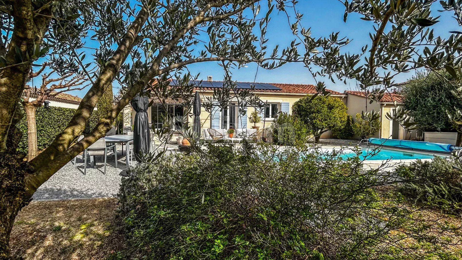 villa 5 Salas en venta en Saint-Siffret (30700)