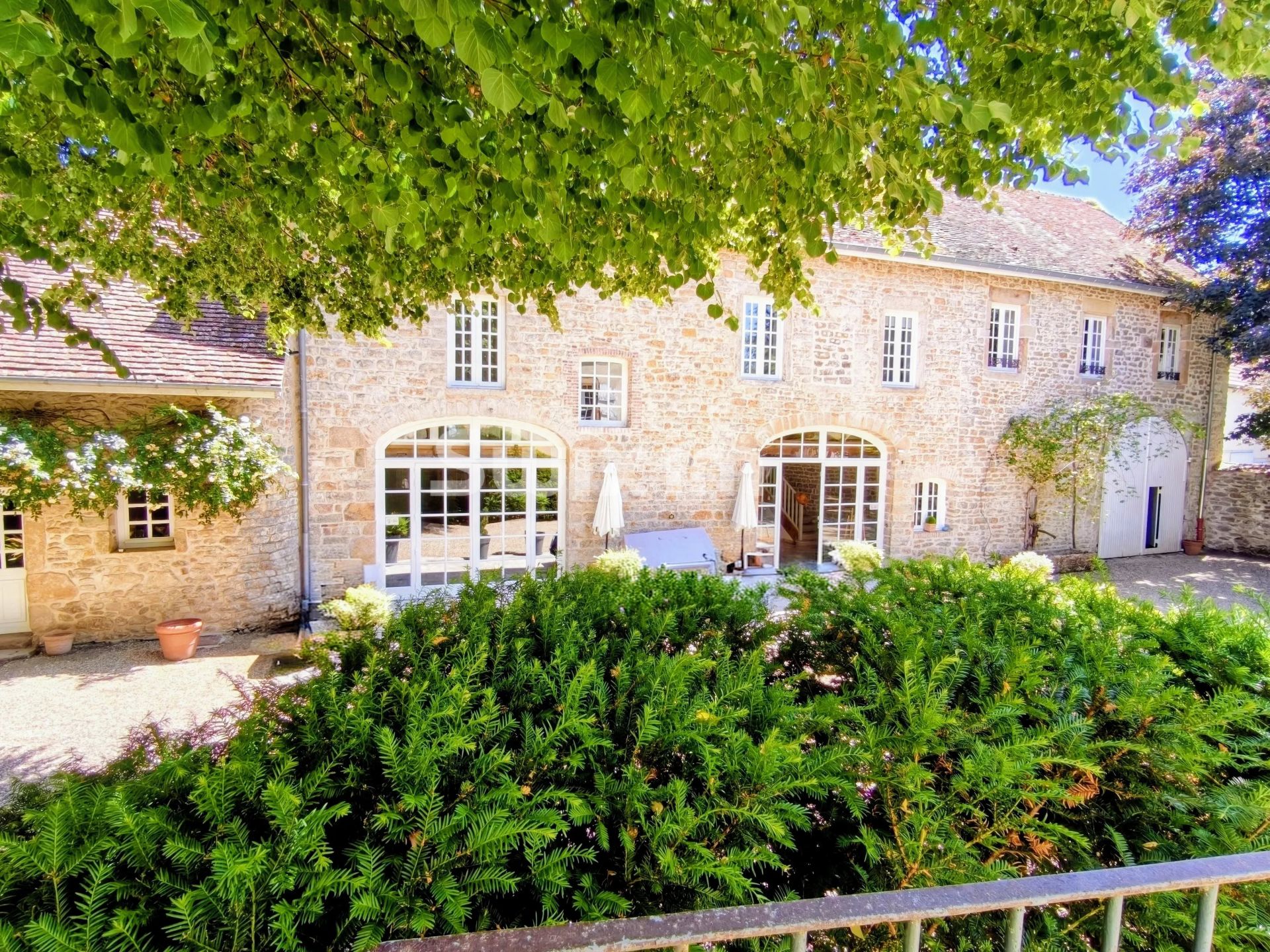 propriété 14 Pièces en vente sur Santenay (21590)